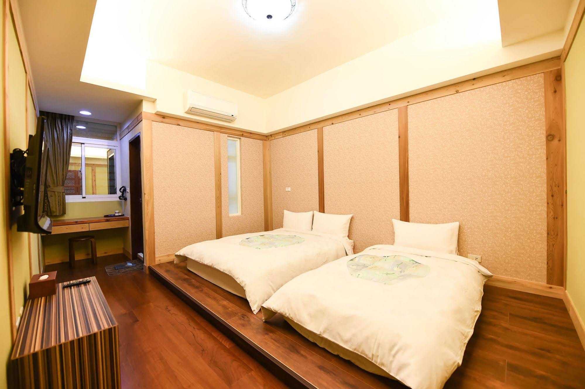 ไท่ถุง ฟรีโฮม เบดแอนด์เบรคฟาสต์ Apartment Taitung ภายนอก รูปภาพ
