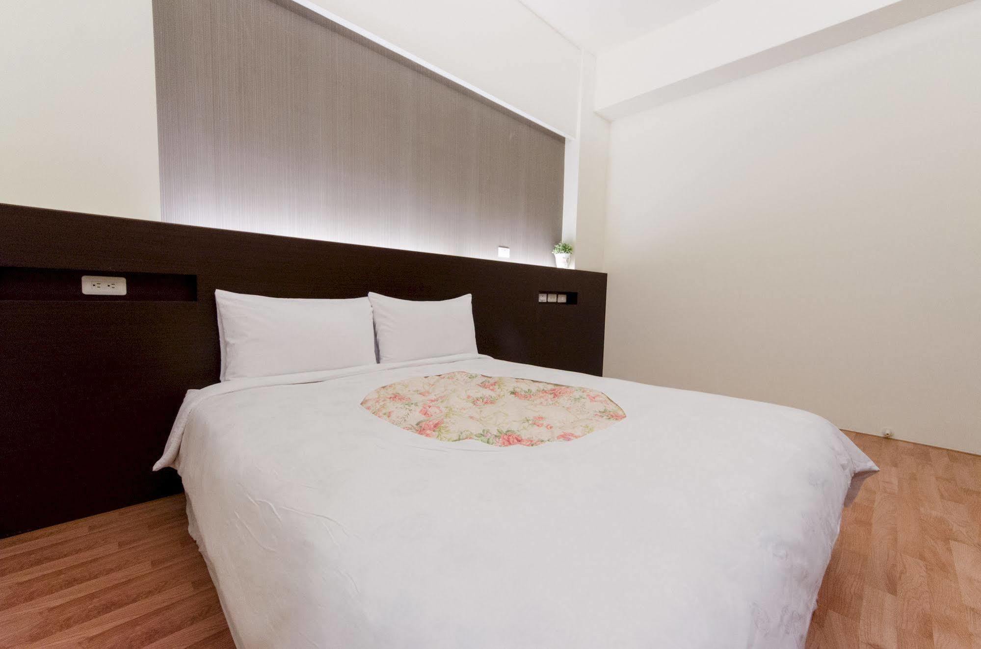 ไท่ถุง ฟรีโฮม เบดแอนด์เบรคฟาสต์ Apartment Taitung ภายนอก รูปภาพ